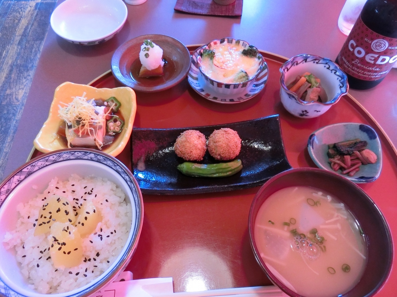 サツマイモ料理を楽しめる