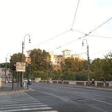 テベレ川にはたくさんの橋がある