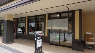 観光客と地元の人がともに利用するというのがコンセプト