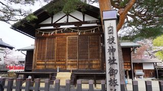 日枝神社を出発した神様はここで一泊