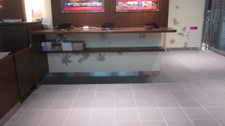 観光案内用タブレットが設置