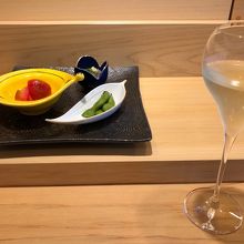 前菜・・・フルーツトマトが美味しかった！！