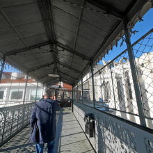 カルモ教会側に