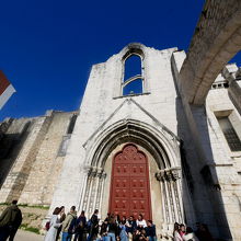 目の前がカルモ教会