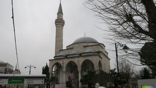 こぢんまりしたモスク！