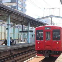 唐津駅まで結んでいます