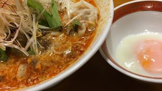 朝4時までやってるワンタン麺屋さん