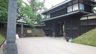 弘前市民の憩いの場　～　弘前公園