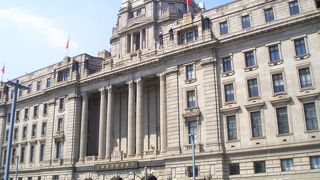 立派で豪華な造りでした