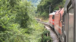 機関車マ一クの国境スタンプ