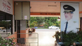 新王様の写真が飾られていました