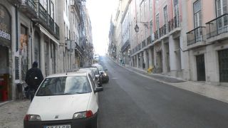 静かで散策には向いています