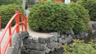 吉備津神社の回廊の近く、宇賀神社も立ち寄ると良いと思います。