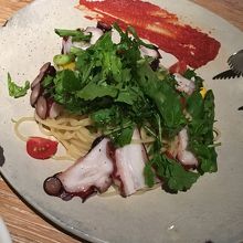 タコを使ったパスタ