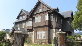 門司港駅からすぐ。アインシュタインも宿泊したそうです。