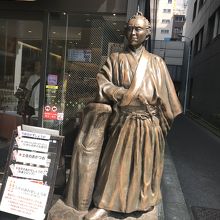 坂本龍馬像