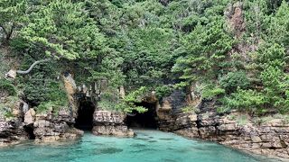 エメラルドグリーンの海は素晴らしいです。