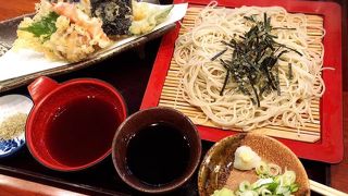 豊富なメニューのお蕎麦屋さん