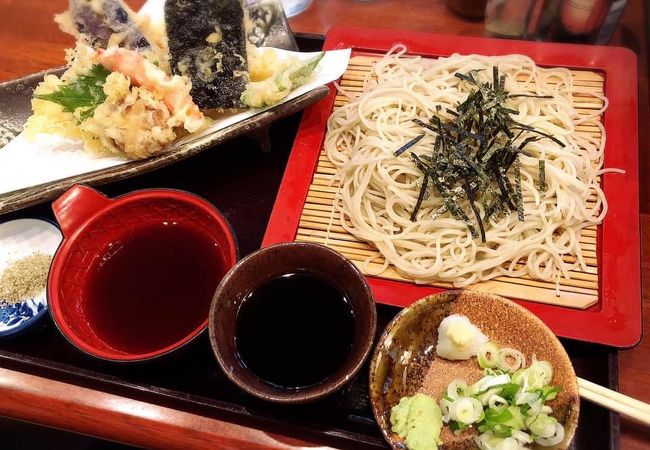 豊富なメニューのお蕎麦屋さん
