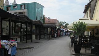 ドラツ市場の北の路地