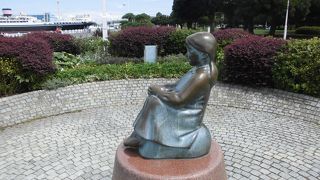 こちらの方が大きい