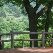 鉄橋が見え運が良ければトロッコ列車が見えます