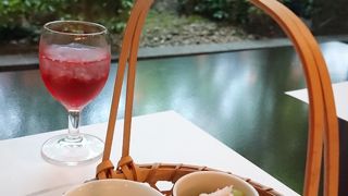 ランチはリーズナブルなのに高級感あり