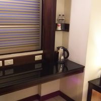 無料の鉱水も人数分あります