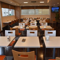 9:30まで朝食やってます。