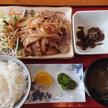 十和田バラ焼き定食￥1,200。郡山全国大会優勝した一品♪