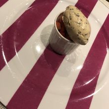 トリュフのアイスはじめて