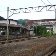 弘南鉄道とＪＲ線大鰐温泉駅の跨線橋