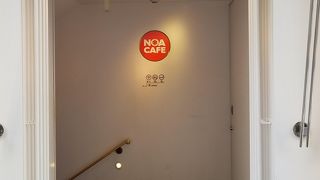 銀座裏通り地下の可愛いカフェ