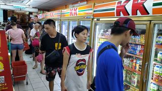 ローカルのコンビニ