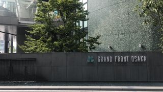 超大型商業施設