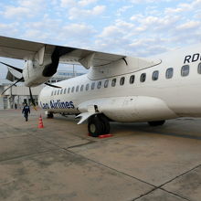 ビエンチャン空港でのラオス国営航空機