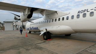 プロペラ機でラオス国内移動