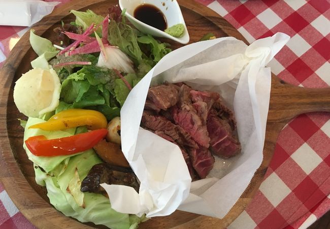 見た目も美味しそうなグリルプレート