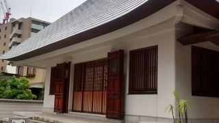 日本伝統建築様式ですが新しい建物のよう