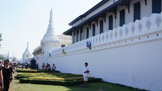 王宮への入り口