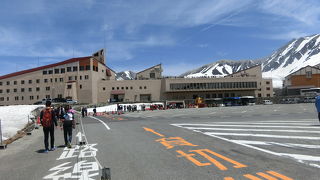 3階建てで屋上に展望台がありました