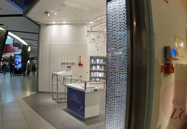 Swarovski (Lisbon Portela Airport 