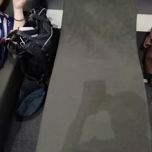 足を伸ばし仮眠できます