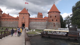 トラカイ城はリビィリウスから日帰りでおすすめ