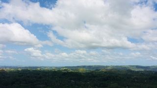 チョコレート ヒルズ