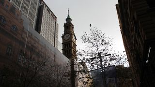 マーティンプレイスの歴史的建造物のひとつ