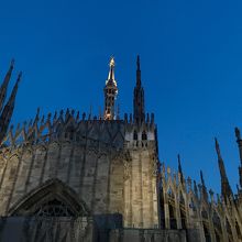 ライトアップされてからも美しい