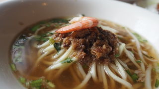 台南の有名擔仔&#40629;