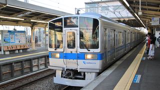 各駅停車しか停まらない駅は通過待ちが多すぎる