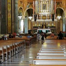 結婚式してました